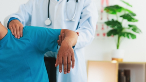 Joint pain treatment, joint pain treatment center, accident injury center, Verispine Joint Centers joint pain treatment. 